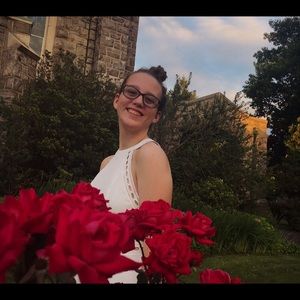 Meet your Posher, Jennifer